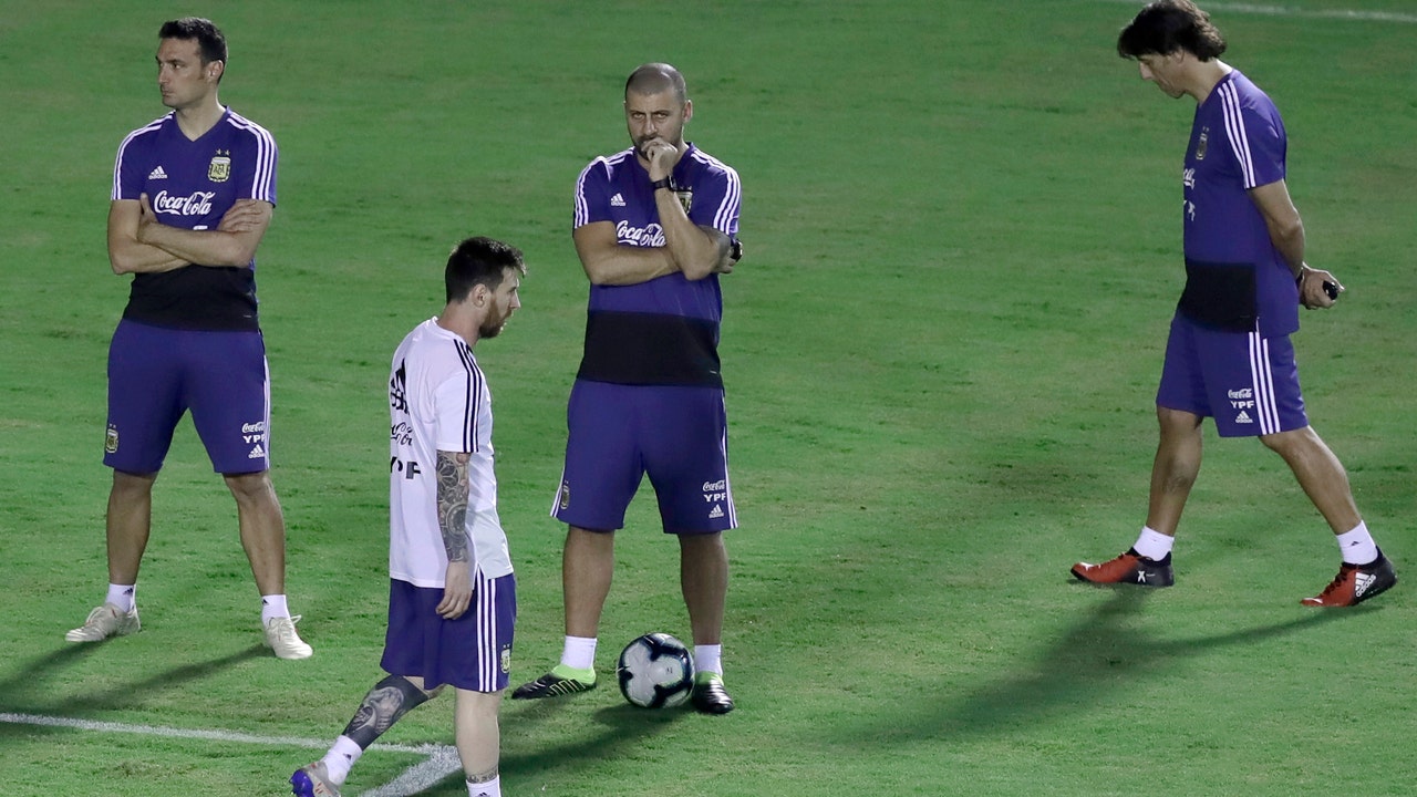 Argentina, Colombia open Copa America looking to end drought